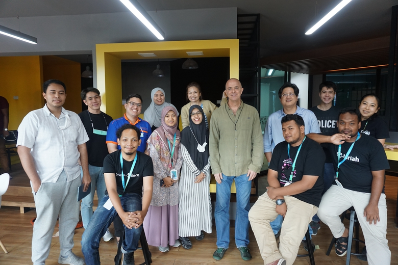 ศูนย์การสร้างผู้ประกอบการที่ขับเคลื่อนโดย...