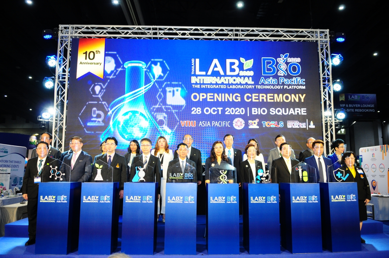 ทางคณะผู้จัดงานหวังเป็นอย่างยิ่งว่า ทุกท่...