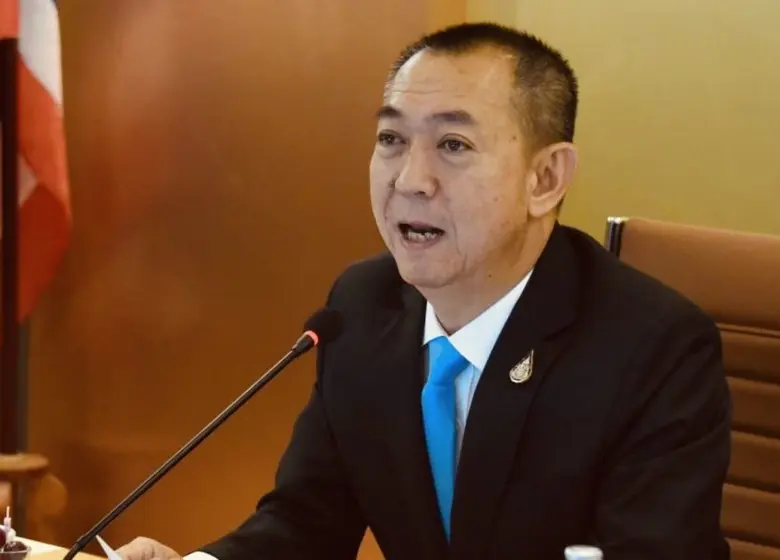 นายอลงกรณ์ พลบุตร ที่ปรึกษารัฐมนตรีว่าการ...