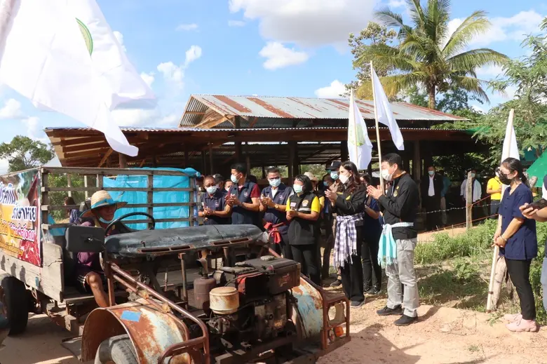 นางสาวมนัญญา ไทยเศรษฐ์ รัฐมนตรีช่วยว่าการ...