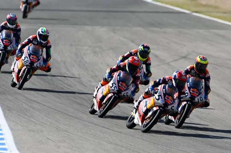 "ก๊องส์-ธัชกร" ฉายแววระดับโลก คว้าท็อป 8 โมโตจีพี รุกกีส์ คัพ สนาม 3