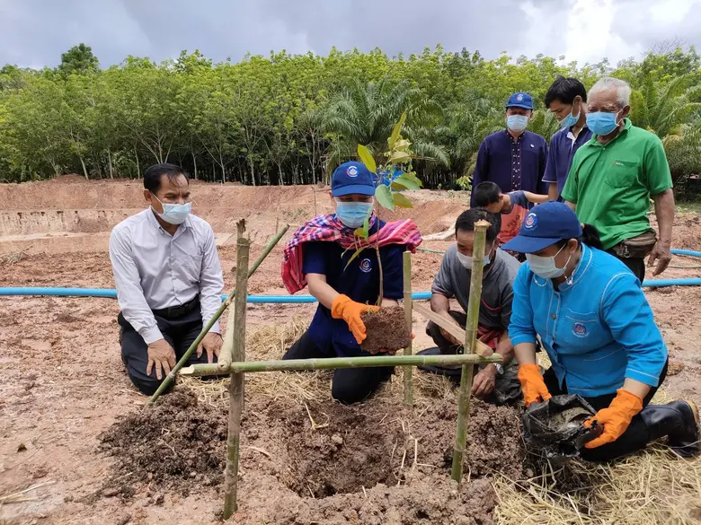 พช.บึงกาฬ: จัดกิจกรรม เอามื้อสามัคคี ร่วมแรงร่วมใจ โคก หนอง นา พช.จังหวัดบึงกาฬ
