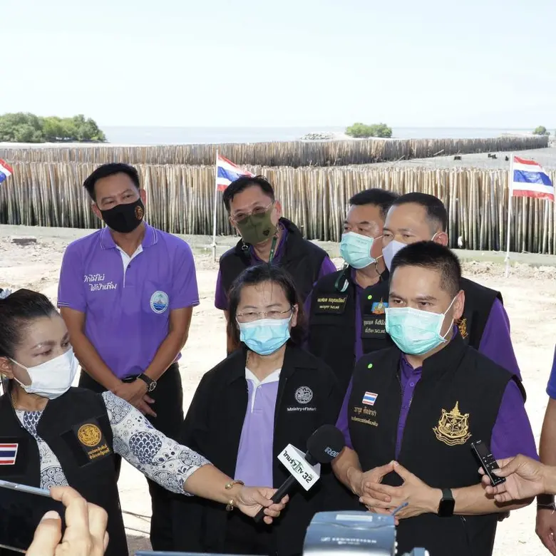 ด้วยสถานการณ์ปัญหาการกัดเซาะชายฝั่งของประ...