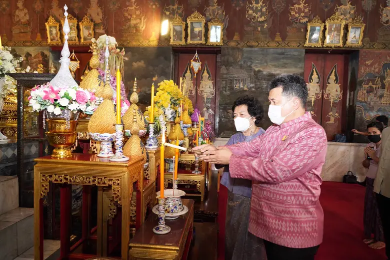 พช. ร่วมกับ สภาสตรีแห่งชาติฯ มอบหน้ากากอนามัยแบบผ้า ฝ่าวิกฤติโควิด-19 เนื่องในโอกาสวันเฉลิมพระชนมพรรษาฯ