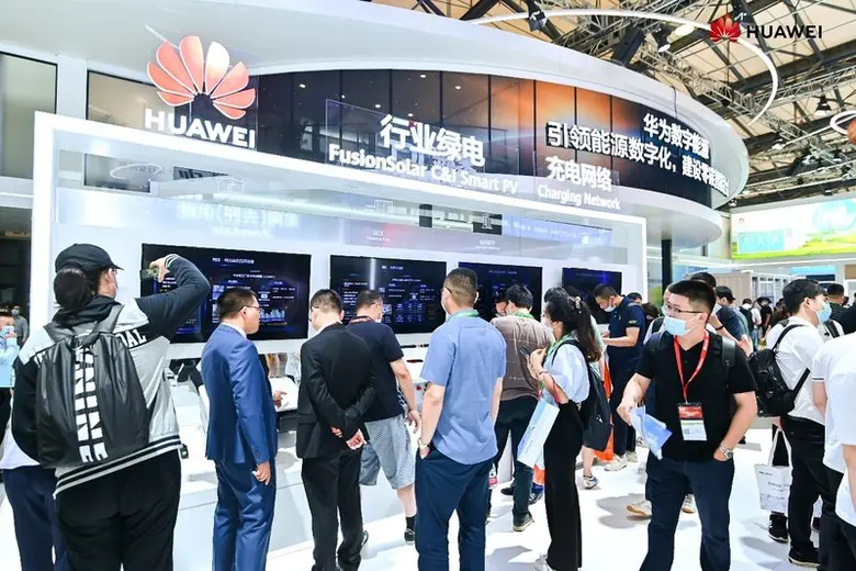 Huawei Digital Power มุ่งสู่ความเป็นกลางทางคาร์บอน ผ่านการหลอมรวมพลังงานและข้อมูลที่งาน SNEC 2021