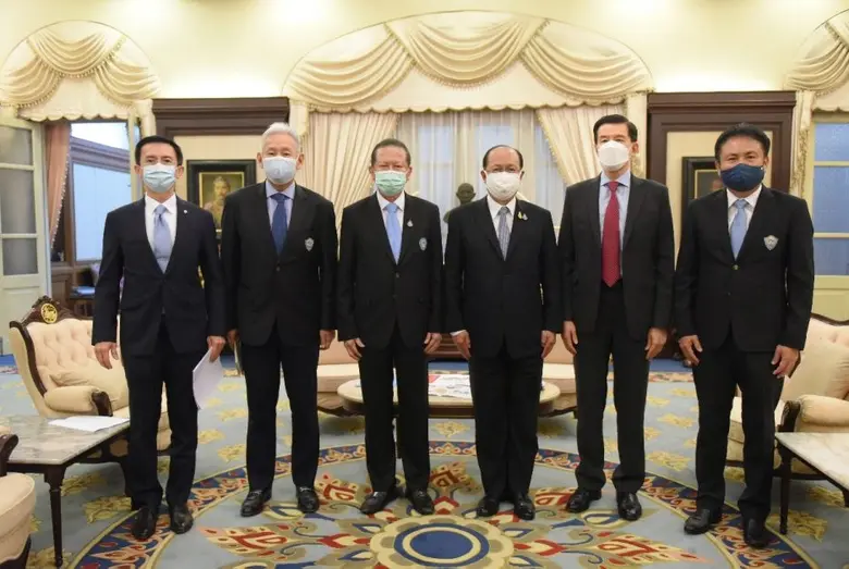 นายญนน์ โภคทรัพย์ ประธานกลุ่มการค้าปลีกแล...