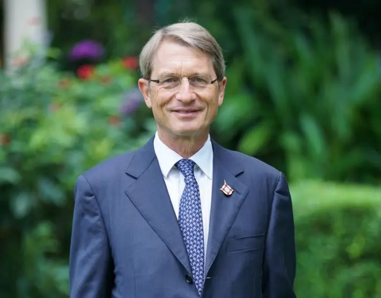 ดร.ฮาราลด์ ลิงค์ ประธาน บี.กริม และประธาน...