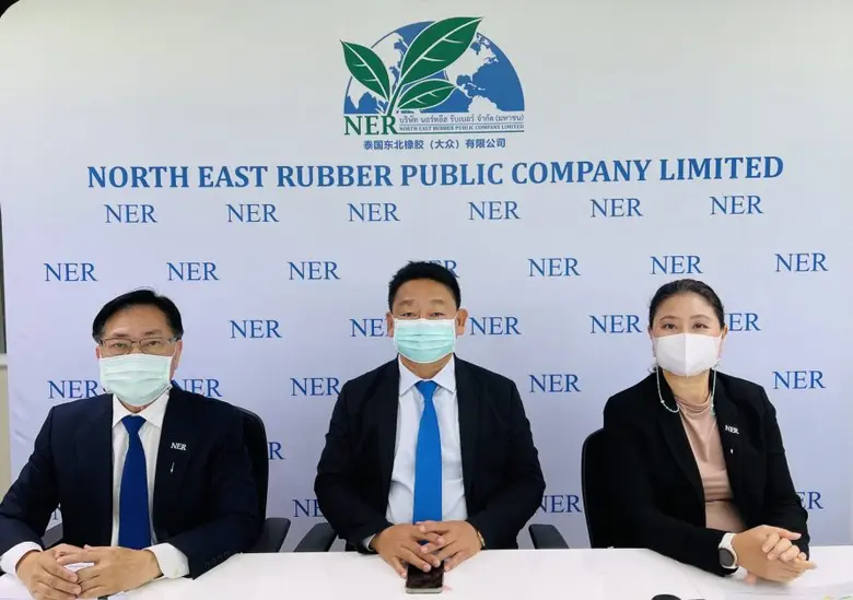 นายชูวิทย์ จึงธนสมบูรณ์ (กลาง) ประธานเจ้า...