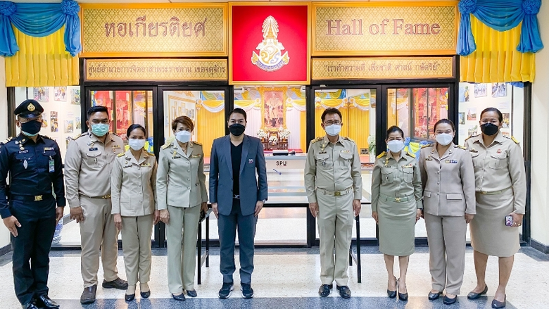 SPU CARE มอบ "ตู้อบโอโซน" ตัวช่วยฆ่าเชื้อโรค การแพร่ระบาด COVID-19 ให้กับสำนักงานเขตจตุจักร