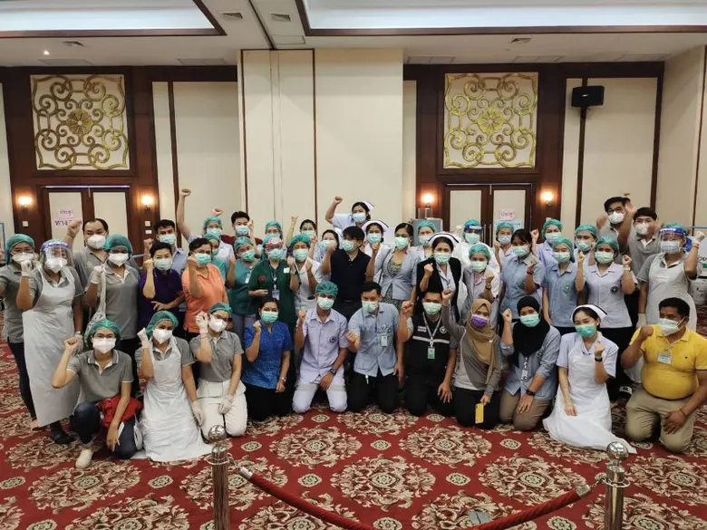 บริษัท ร่มโพธิ์ พร็อพเพอร์ตี้ จำกัด (มหาช...