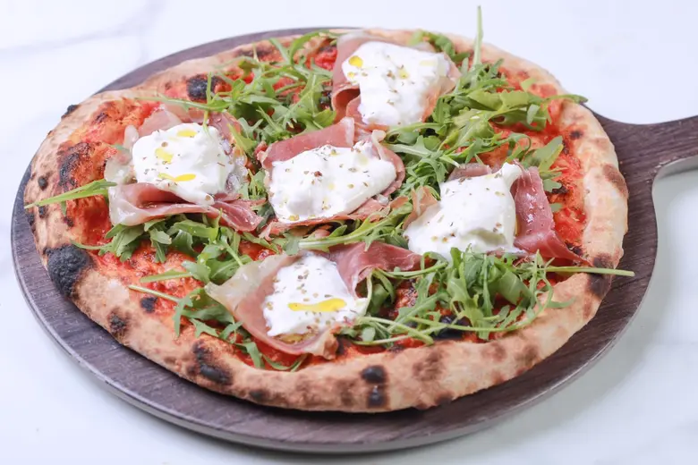 แค่กดสั่งก็อิ่ม 2 เท่า กับพิซซ่าโฮมเมดสไตล์อิตาเลียนขนานแท้ ซื้อ 1 แถม 1 ณ โรงแรมเซ็นทาราแกรนด์ฯ เซ็นทรัลเวิลด์