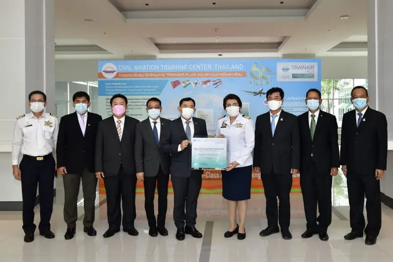 นายวีรศักดิ์ หวังศุภกิจโกศล รัฐมนตรีช่วยว...