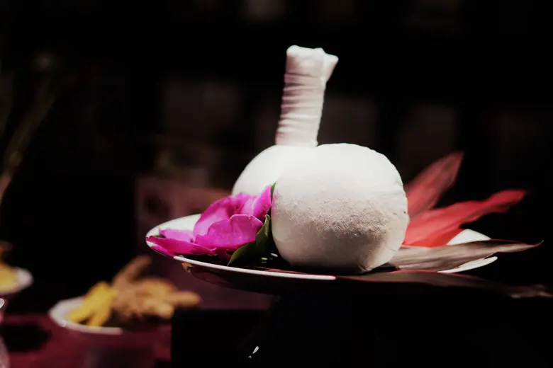 สัมผัสประสบการณ์การผ่อนคลายฝ่าเท้าที่ดีที่สุด กับ โปรโมชั่นสุดพิเศษ ที่ ควอน สปา โรงแรมแบงค็อก แมริออท มาร์คีส์ ควีนส์ปาร์ค