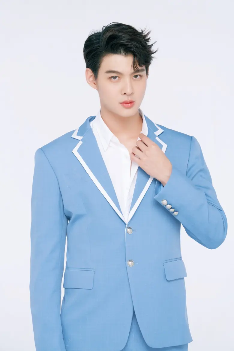 พร้อมเสิร์ฟความฟินให้อินสุดๆ...เซ้นต์ - ศุภพงษ์ เผยบทใหม่ ยูทูปเบอร์หน้าใส สังกัด Online Station ในเครือทรู เปิดเบื้องหลังชีวิตหลากหลายไลฟ์สไตล์ผ่านช่อง "Saintsup TV"