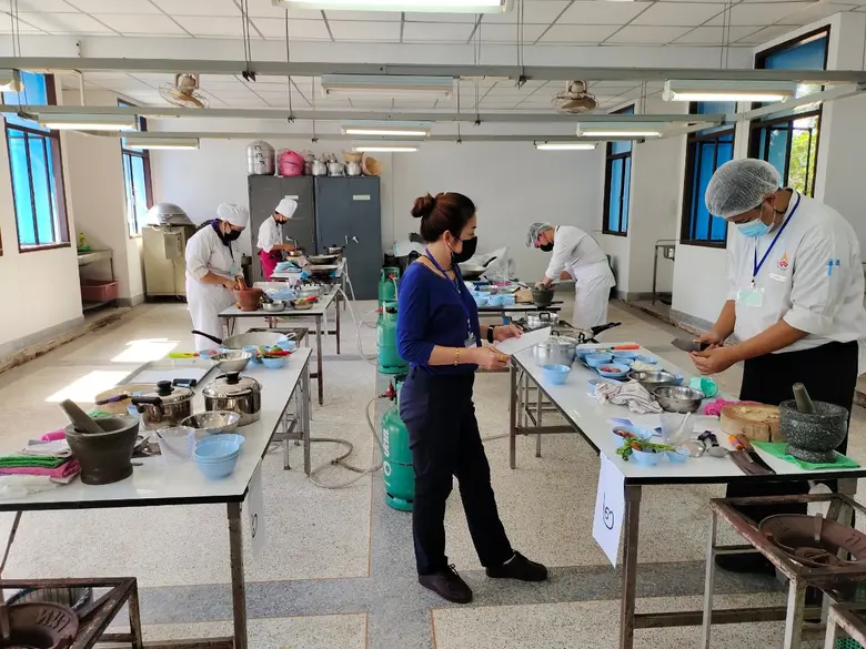 สนพ.สมุทรสงคราม ทดสอบมาตรฐาน ผู้ประกอบอาหารไทย ระดับ 1