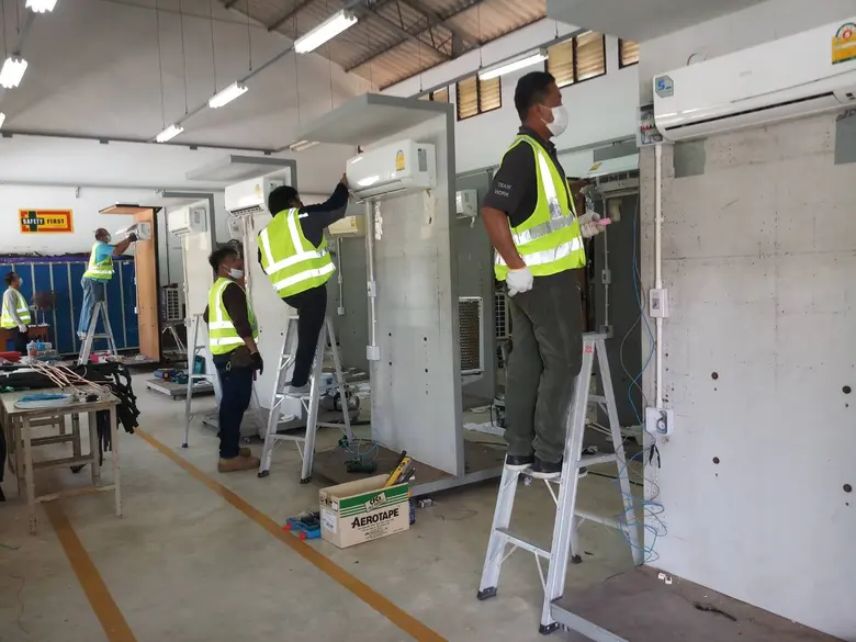 สนพ.สมุทรสงคราม ทดสอบมาตรฐาน ช่างแอร์