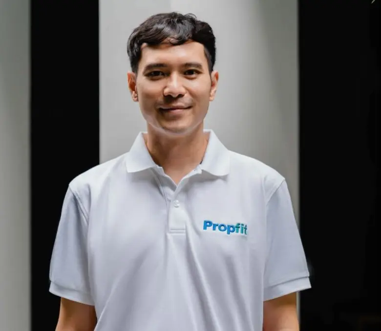 นายฐิติพันธ์ เผ่าทรง ผู้ร่วมก่อตั้งและประ...