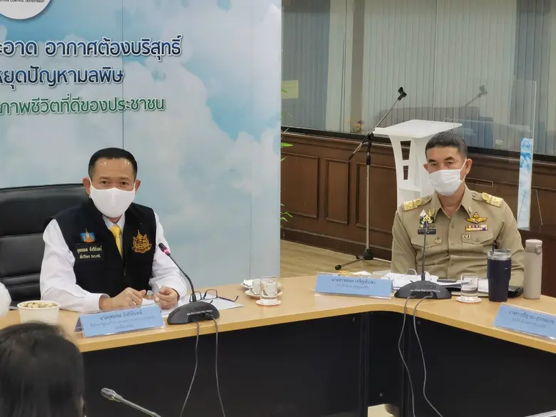 "วราวุธ" เดินหน้ากระตุ้นเศรษฐกิจสีเขียว หนุนผลิตและใช้ผลิตภัณฑ์กันกระแทกจากผักตบชวา ทดแทนเม็ดโฟม ไปรษณีย์-เคอร์รี่ ขานรับ พร้อมสนับสนุน