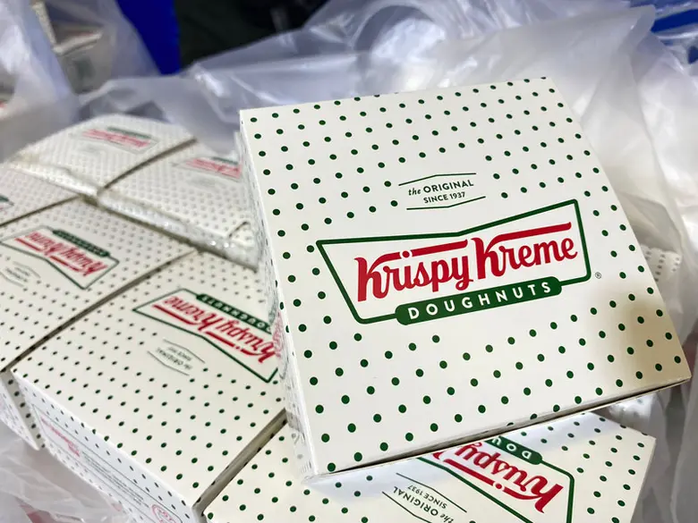 ขอขอบคุณ! ผู้บริหารหลักสูตร ABC มอบโดนัท KRISPY KREME ส่งกำลังใจบุคลากรทางการแพทย์ อาสาสมัคร ศูนย์ฉีดวัคซีนฯ ม.ศรีปทุม