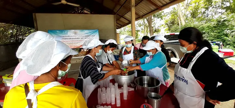 สนพ.อจ. ฝึกยกระดับ "การเพิ่มมาตรฐานการผลิตอาหารว่างเพื่อสุขภาพ"