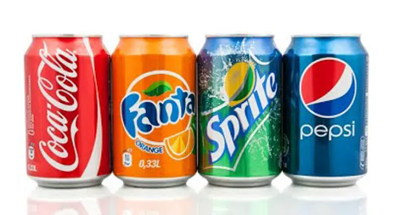 ขอขอบคุณ! คุณวัลลภ - คุณวาสนา บำรุงสุข สนับสนุนเครื่องดื่ม ศูนย์ฉีดวัคซีนฯม.ศรีปทุม