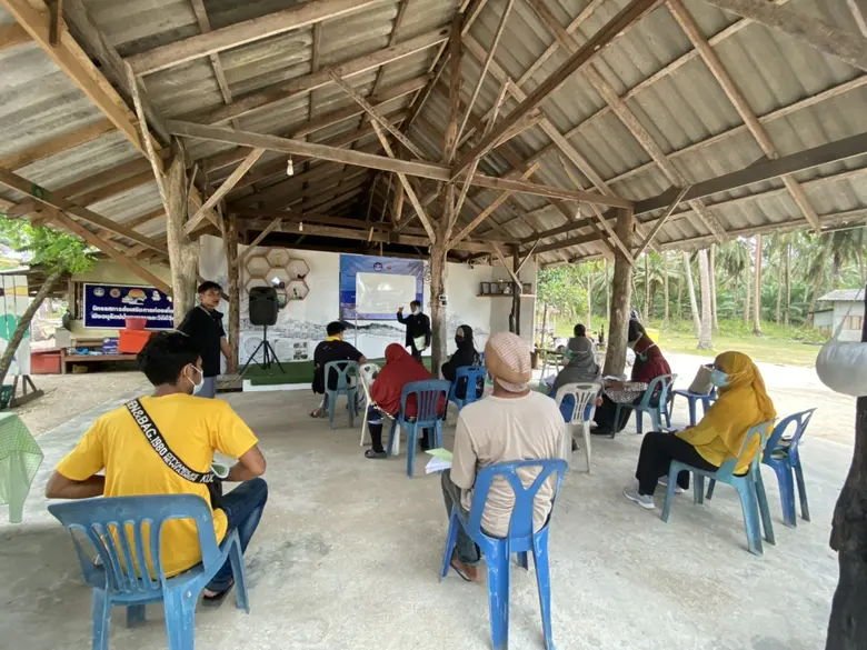 ผอ.สพร 22 นศ.ให้การต้อนรับรองผู้ว่าราชการจังหวัด เพื่อตรวจเยี่ยมและให้กำลังใจผู้เข้าฝึกอบรม