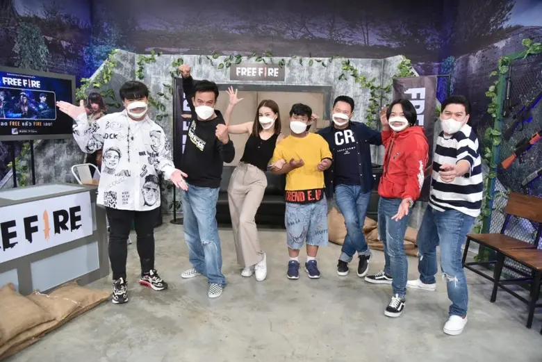 เป็นสาวสวยดีกรีนักเต้น ที่มาร่วมแจมแจกความฮาสาดกระจ...