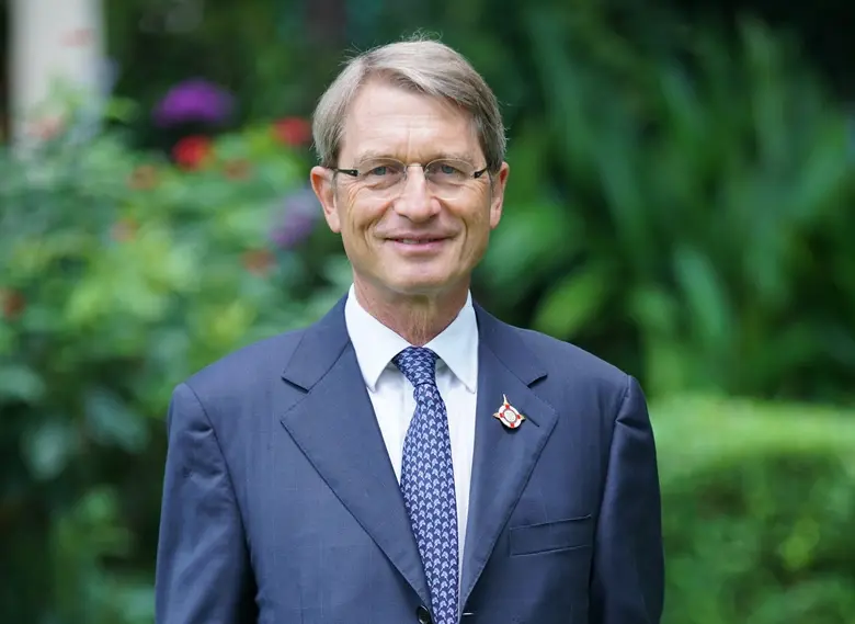 ดร. ฮาราลด์ ลิงค์ ประธาน บี.กริม และประธา...