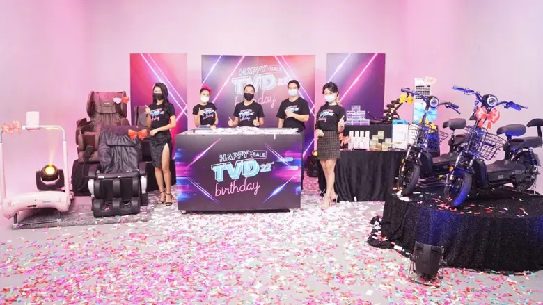 นายทรงพล ชัญมาตรกิจ (ที่ 3 จากซ้าย) ประธา...