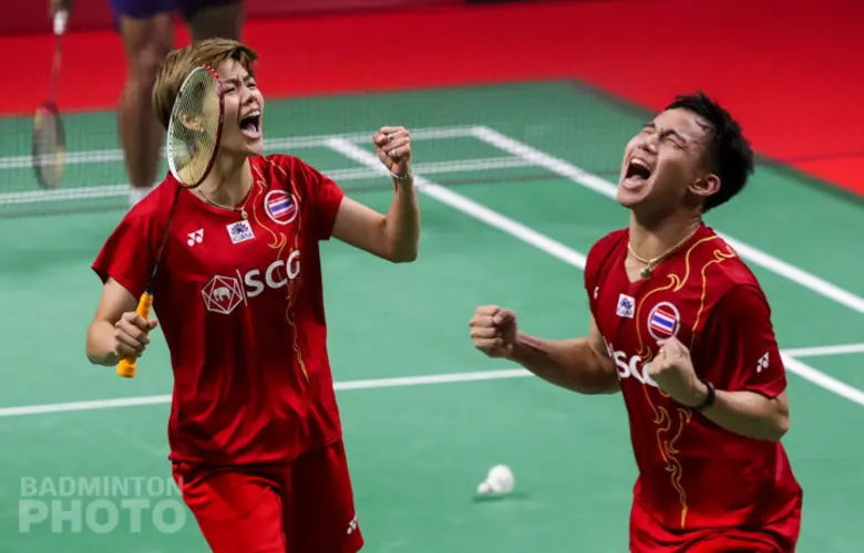 บนเส้นทางแห่งความท้าทายของคนสองคนที่แตกต่...