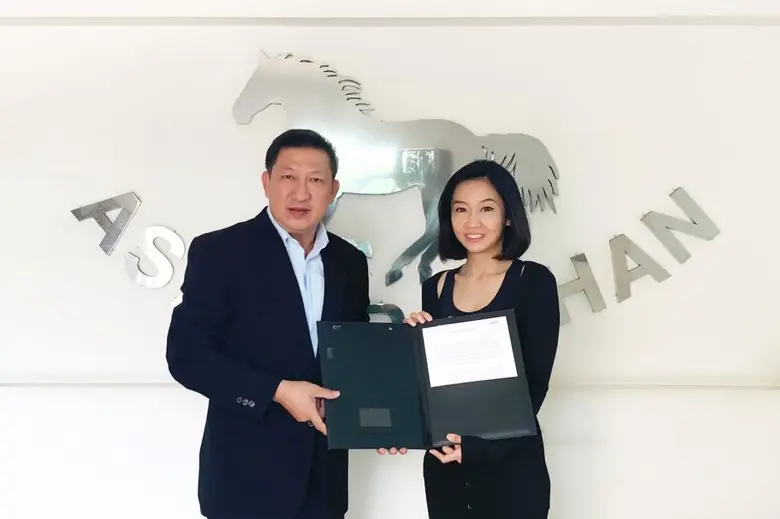 คุณอัญชลี เกิดจั่น ผู้จัดการอาวุโสฯ บมจ.บ...