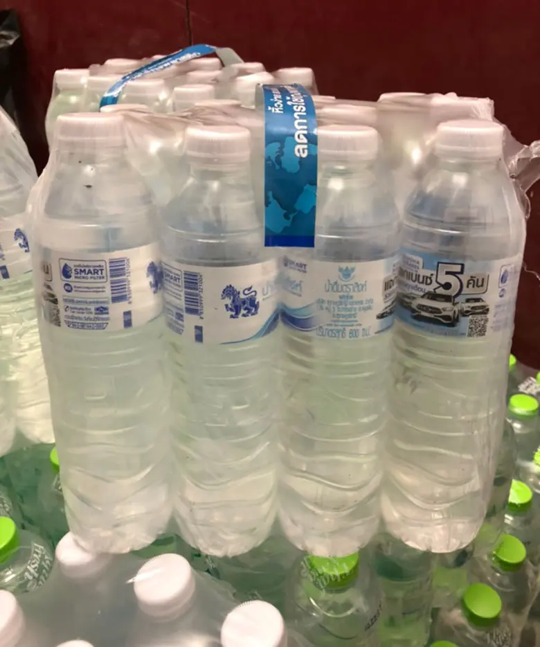 ขอขอบคุณ! บริษัท บุญรอดเทรดดิ้ง จำกัด มอบน้ำดื่มสนับสนุน ศูนย์ฉีดวัคซีน SPU