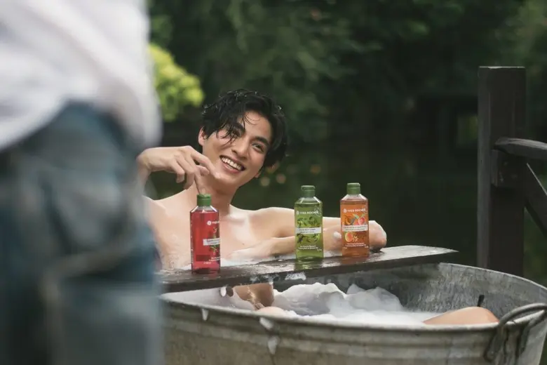 อีฟ โรเช่ แบรนด์ความงามอันดับ 1 จากฝรั่งเศส เปิดตัว "กลัฟ คณาวุฒิ" Friend of Yves Rocher ผู้ชายคนแรกของประเทศไทย