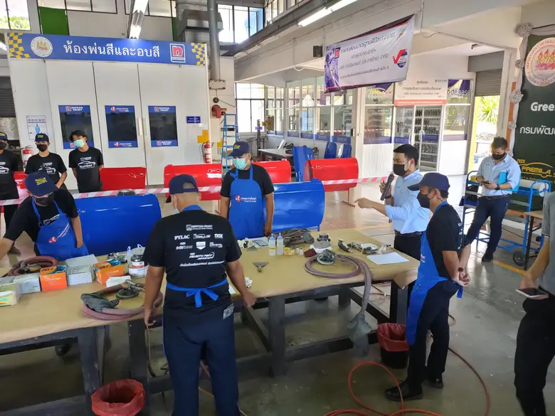 นิปปอนเพนต์จับมือสพร.8 นครสวรรค์รับรองแรงงานที่ผ่านการทดสอบมาตรฐาน ฝีมือแรงงาน ช่างซ่อมสีรถยนต์ เพื่อยกระดับ ขับเคลื่อนกำลังพล สู่มืออาชีพ