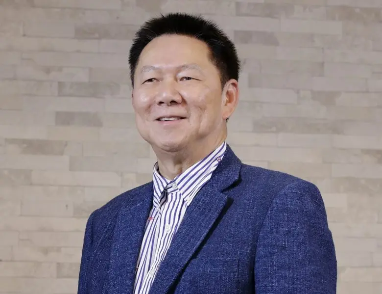 เอ็ม บี เค เซ็นเตอร์ และ พาราไดซ์ พาร์ค ศ...