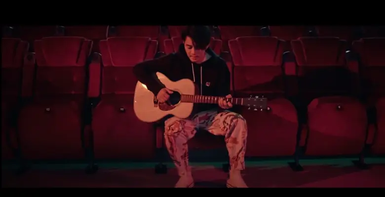 เมื่อไม่นานมานี้ แด๊ดดี๊สุดหล่อ "แม็กซ์ เ...