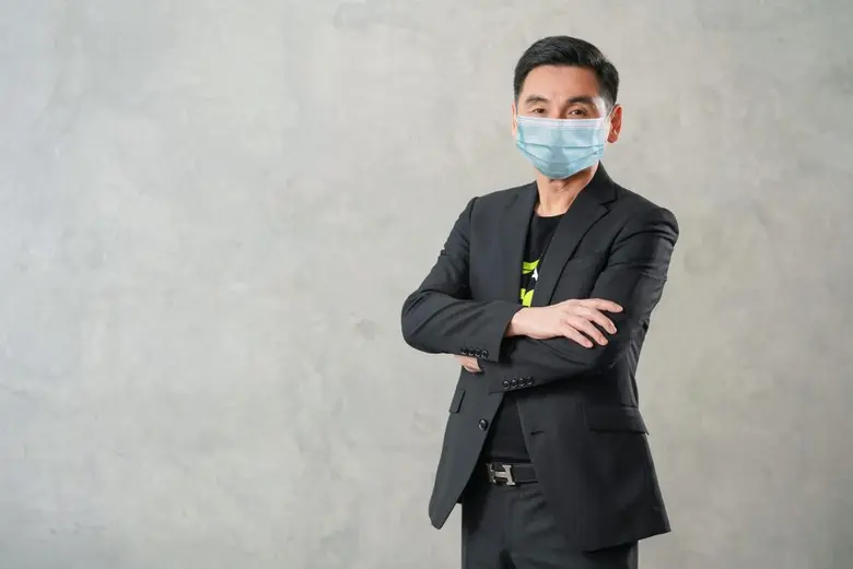 นายสมชัย เลิศสุทธิวงค์ ประธานเจ้าหน้าที่บ...