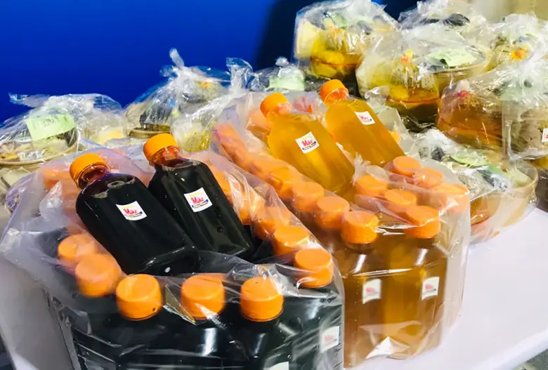 ขอขอบคุณ! ศ.ดร.สุนีย์ มัลลิกะมาลย์ คุณสุขชาติ เลิศวุฒิรักษ์ และร้านหอมป้อม หอมเป สนับสนุนอาหาร ของว่างและเครื่องดื่ม ศูนย์วัคซีน มหาวิทยาลัยศรีปทุม