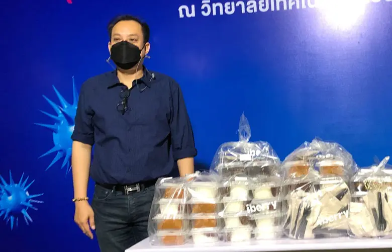 ขอขอบคุณ! "คุณมิ้นท์" พิมสิริ ทองร่มโพธิ์ ABC #1 ม.ศรีปทุม มอบอาหารกล่อง ส่งกำลังใจบุคลากรทางการแพทย์ อาสาสมัคร ศูนย์ฉีดวัคซีน SPU