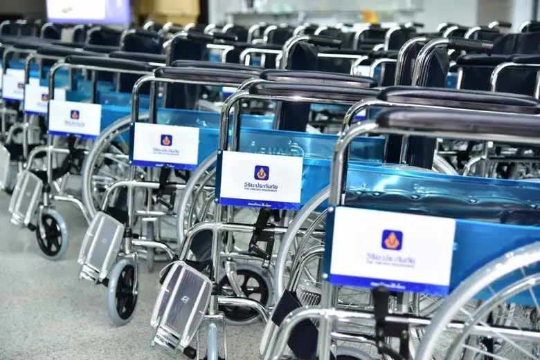 วิริยะประกันภัยมอบรถวีลแชร์ บริการผู้สูงอายุ "ศูนย์ฯบางซื่อ"