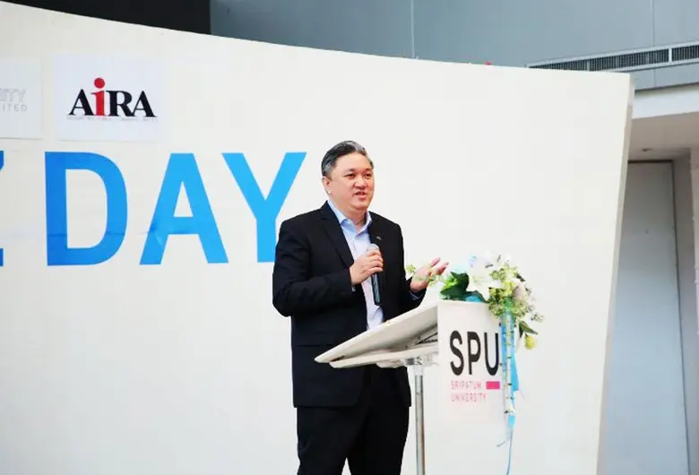 ขอขอบคุณ! คุณไพโรจน์ เหลืองเถลิงพงษ์ ประธานเจ้าหน้าที่บริหาร บริษัทหลักทรัพย์ ไอร่า จำกัด (มหาชน) สนับสนุนอาหารและเครื่องดื่ม ศูนย์วัคซีนมหาวิทยาลัยศรีปทุม