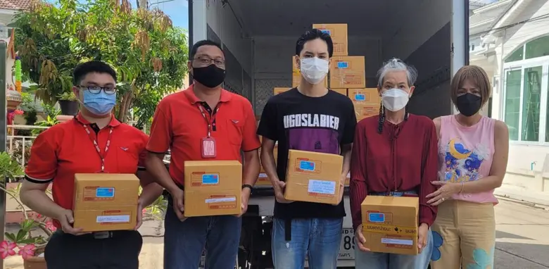 นอกจากจะเป็นนักแสดงที่มากผีมือแล้ว ยังมากไปด้วยน้ำใ...