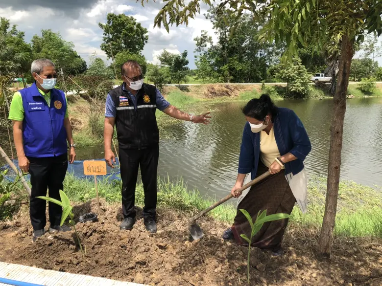 พช.โคราช ลงพท.พิมาย ติดตามขยายผล"บ้านนี้มีรัก ปลูกผักแบ่งปัน"