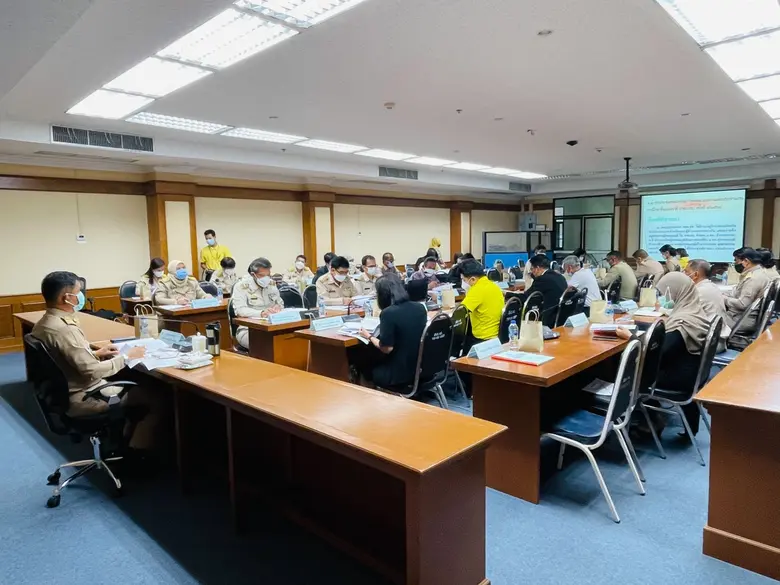 พัฒนาฝีมือแรงงานนราธิวาสประชุมอนุกรรมการพัฒนาแรงงานฯ ปรับแผนพัฒนากำลังคนรับวิกฤติโควิด - 19 แรงงานคืนถิ่น เสริมความเข็มแข็งเศรษฐกิจฐานราก