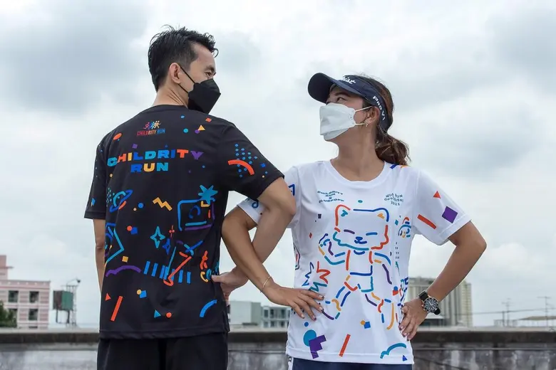 ปัจจุบันใคร ๆ ก็หันมาออกกำลังกายในกิจกรรม...