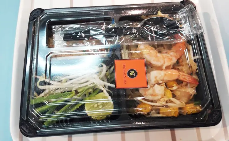 ขอขอบคุณ! "คุณนานา" เจ้าของบริษัท อิวา ไบโอเมทริก โซลูชั่น แอนด์ เมดดิเคิล โพคิดท์ จำกัดและบริษัทเดอะนาตาชา จำกัด มอบอาหารกลางวัน ศูนย์วัคซีน ม.ศรีปทุม