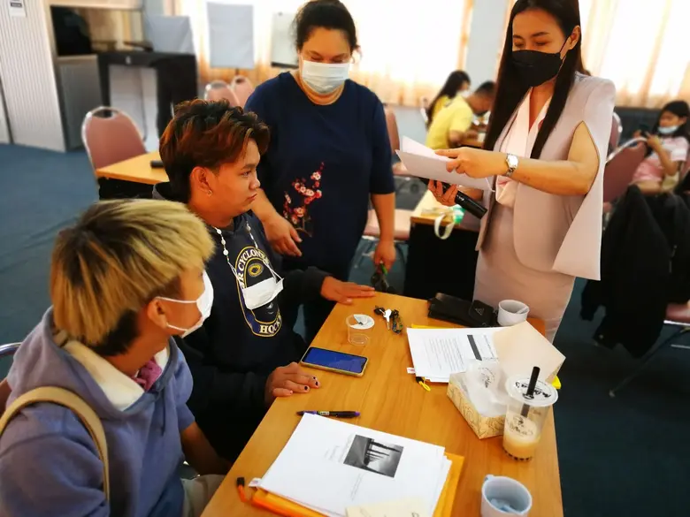 สนพ.แพร่ ปิดการฝึกอบรมโครงการพัฒนาวิสาหกิจสู่ความเป็นมืออาชีพ สาขา พาณิชย์อิเล็กทรอนิกส์สำหรับผู้ประกอบการชุมชน