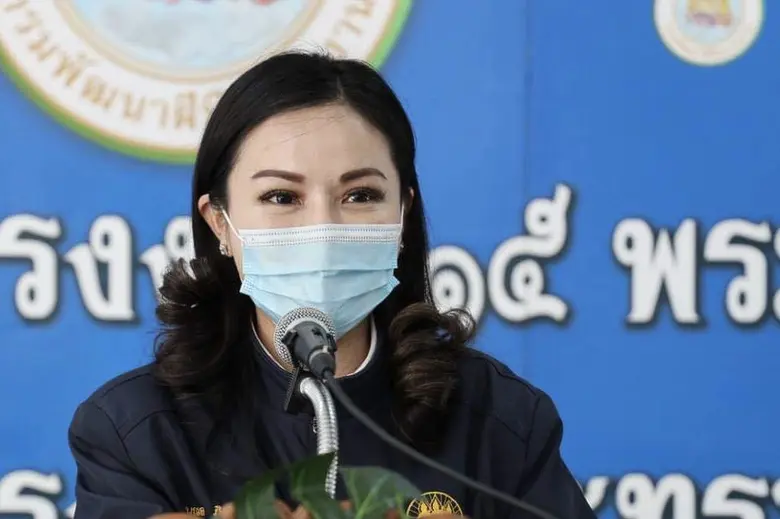 รมช.แรงงาน ส่งทีมมอบเครื่องอุปโภค-บริโภคเ...