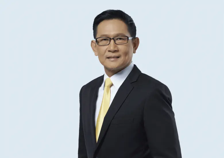 นายอรรถพล ฤกษ์พิบูลย์ ประธานเจ้าหน้าที่บร...