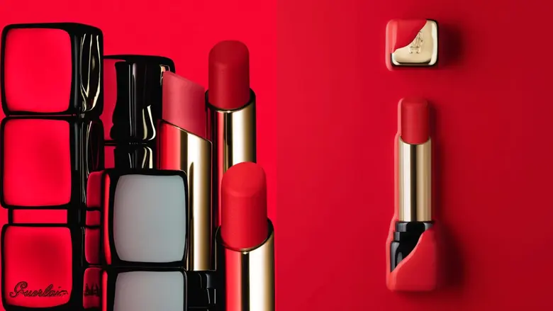GUERLAIN KissKiss Tender Matte ลิปสติกเนื้อแมตต์รุ่นใหม่ ให้สัมผัสนุ่มละมุนราวกับต้องจุมพิต สีสันสดชัด สะท้อนทุกความปรารถนา